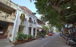 Rebel De Pondicherry