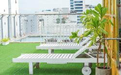Jolia Hotel Danang Beach