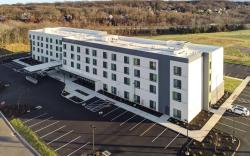 Courtyard Southington
