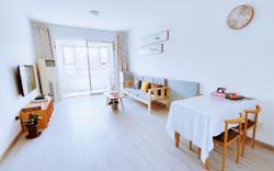 Zhi Yuan Guesthouse 智园民宿 Two bedrooms Suit 两居室套房