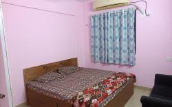 Private Room @ 4 Bhk Bungalow3, GB Road Thane West