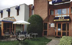 Kyriad Chantilly Hotel
