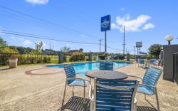 Americas Best Value Inn & Suites Livingston
