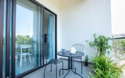 Chic 3 Bedroom Spacious Flat - ECR