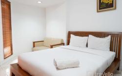 Pool View Studio Apartment Tamansari By Travelio