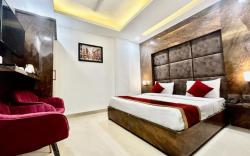 Hotel Cosmo - Karol Bagh