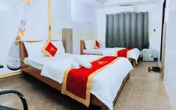 Trung Bảo Hotel