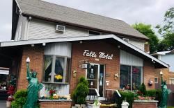 Falls Motel