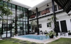 The courtyard Chiangrai