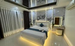 Ngoc San San Hotel