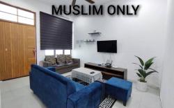 Indah Damai Homestay