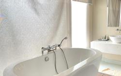 Spacious Apartment with Bathtub - PNT House