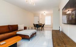 31 Madison Palms East 