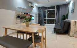 Central Residence,SG Besi@Near MRT and TBS