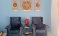 Bukit Apit yellow homestay (FOR MUSLIMS ONLY)