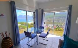 1 Bedroom self-catering, seaview apartment