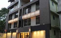 Hotel Pearl Retreat  -  A Pure Veg Hotel