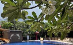 Lanta Riviera Beach Resort