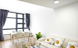 KLCC Gateway Loft: Beside MRT for 4pax@Eko Cheras