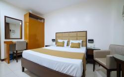 HMV City Gold Hotel