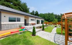 Gangneung Pool N Garden