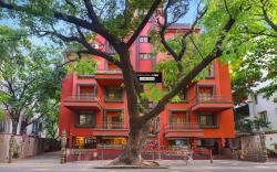 Super Townhouse Oak Prabhat Road