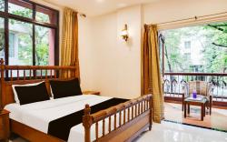 Super Townhouse Oak Prabhat Road