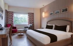 Super Townhouse Oak Rajpur Road Dehradun