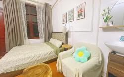 Liight House Hanoi Homestay - Modern bedroom