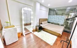 Liiight House Hanoi Homestay - Glowy Bedroom