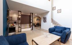 3BHK 2Floor Apartment,Luxury Parties,Iconic Tower