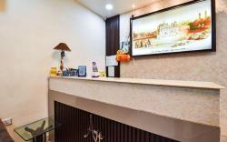 Hotel Akaal Heights