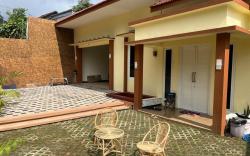 Villa Queena 4 Kamar Tidur (5 Bed) 