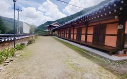 Hwanggung Hanok Pension