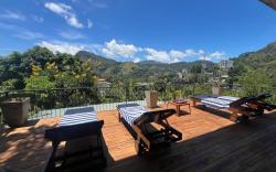 Ella Rawana Den Hotel