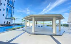 Pool Beach & 1 brAccess, Netflix &Wifi