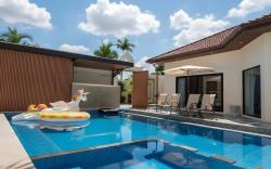 Phratamnak Seaside Pool Villa
