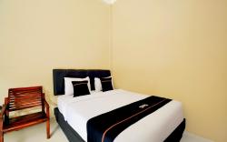 Hotel O Surabaya near Pelangi Park formerly D'best Kutisari