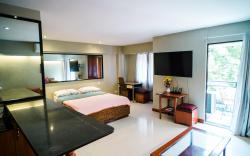 Comfy and spacious Condo near Mactan Airport
