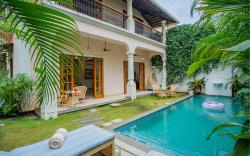 ELIVAAS 4 BHK with Pvt Pool near Baga - Celest