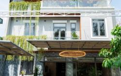 Hotel Hưng Phát