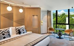 Paragraph Freedom Square, a Luxury Collection Hotel, Tbilisi