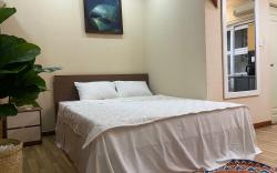 35m2 Studio with window at Streetfood area 