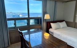 Sokcho BeachFront Resortel (2)