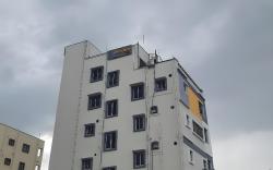 A Meridian Stay