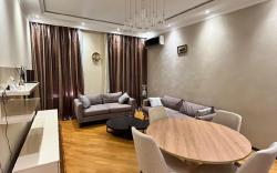 Modern 2BR Cozy Haven on Nizami St with a Balcony