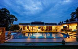 Stunning Hilltop 3BR Villa w Pool and River View