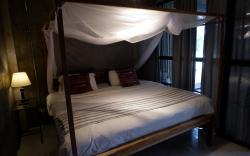 Garden View above Cafe Whole Floor Apartment. 