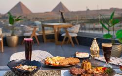 Royal Great Pyramid INN
