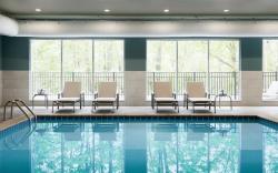 Holiday Inn Express Redding North By IHG
